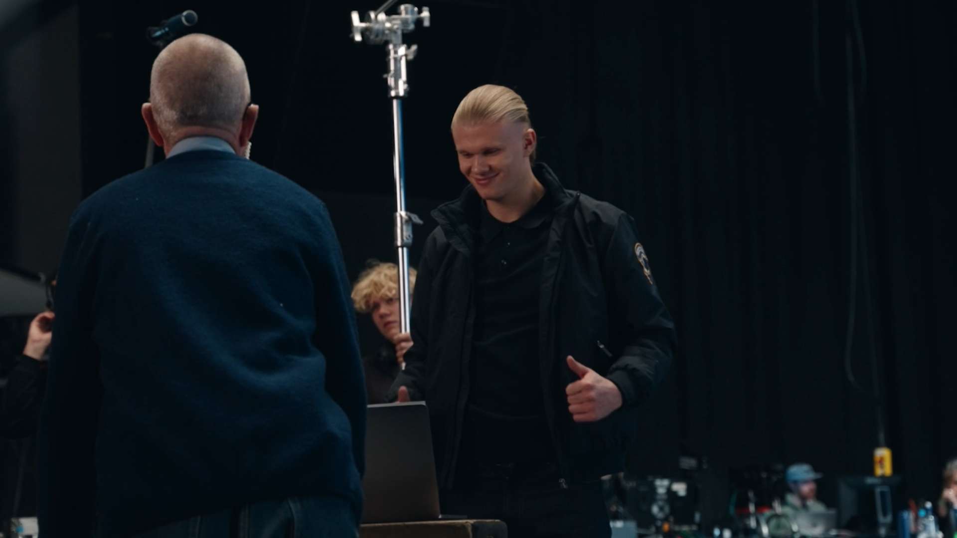 成为米兰中 成为米兰中